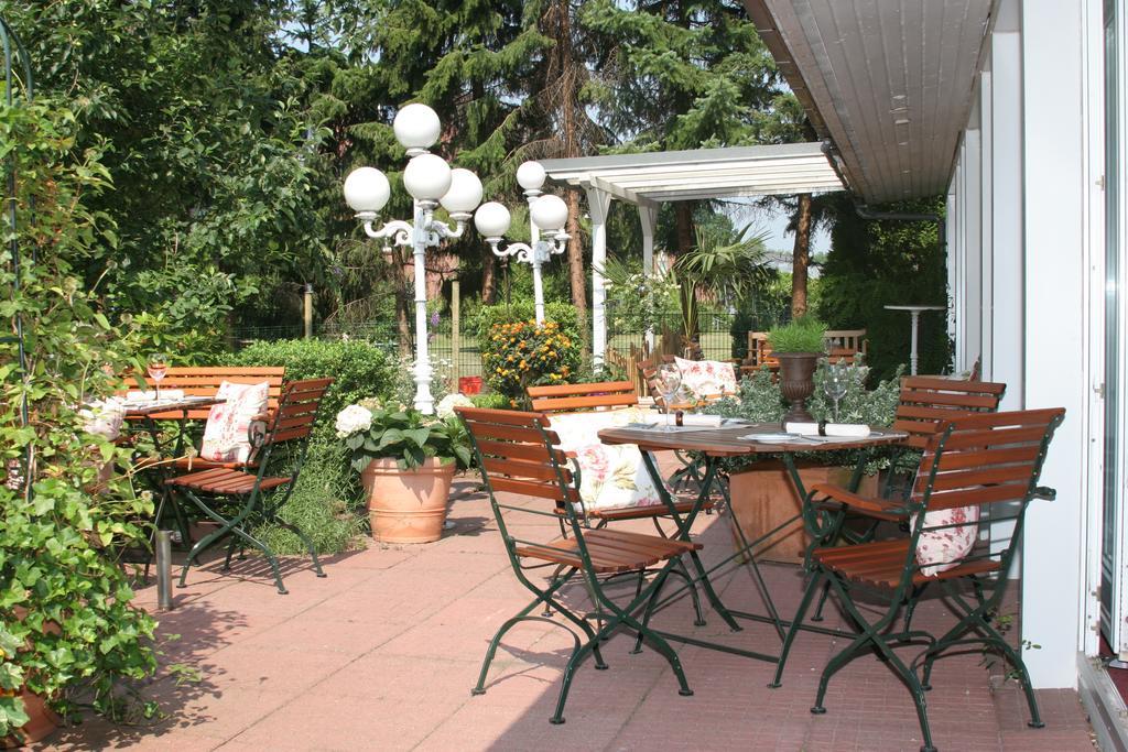 Hotel Wilhelm Busch Norderstedt Oda fotoğraf